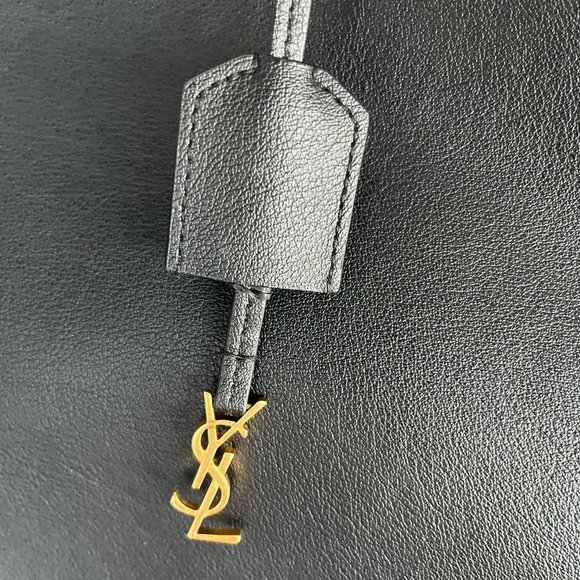 Saint Laurent Shopping Tote - Picture 15 of 15